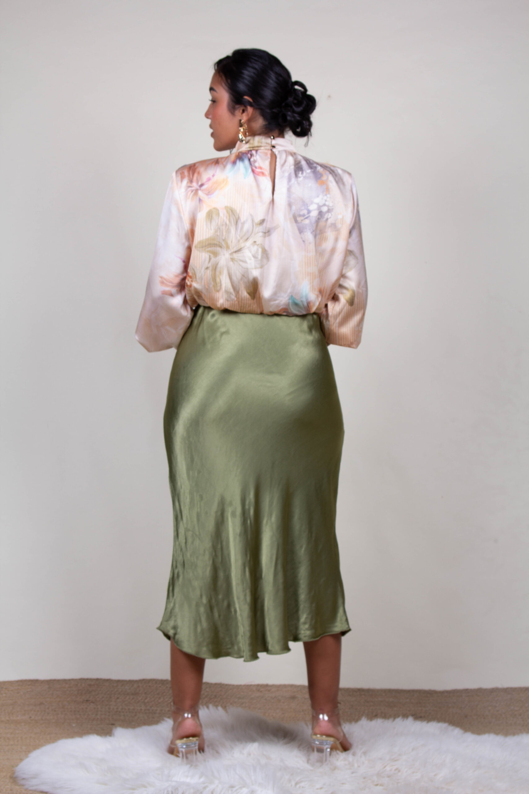Falda satin