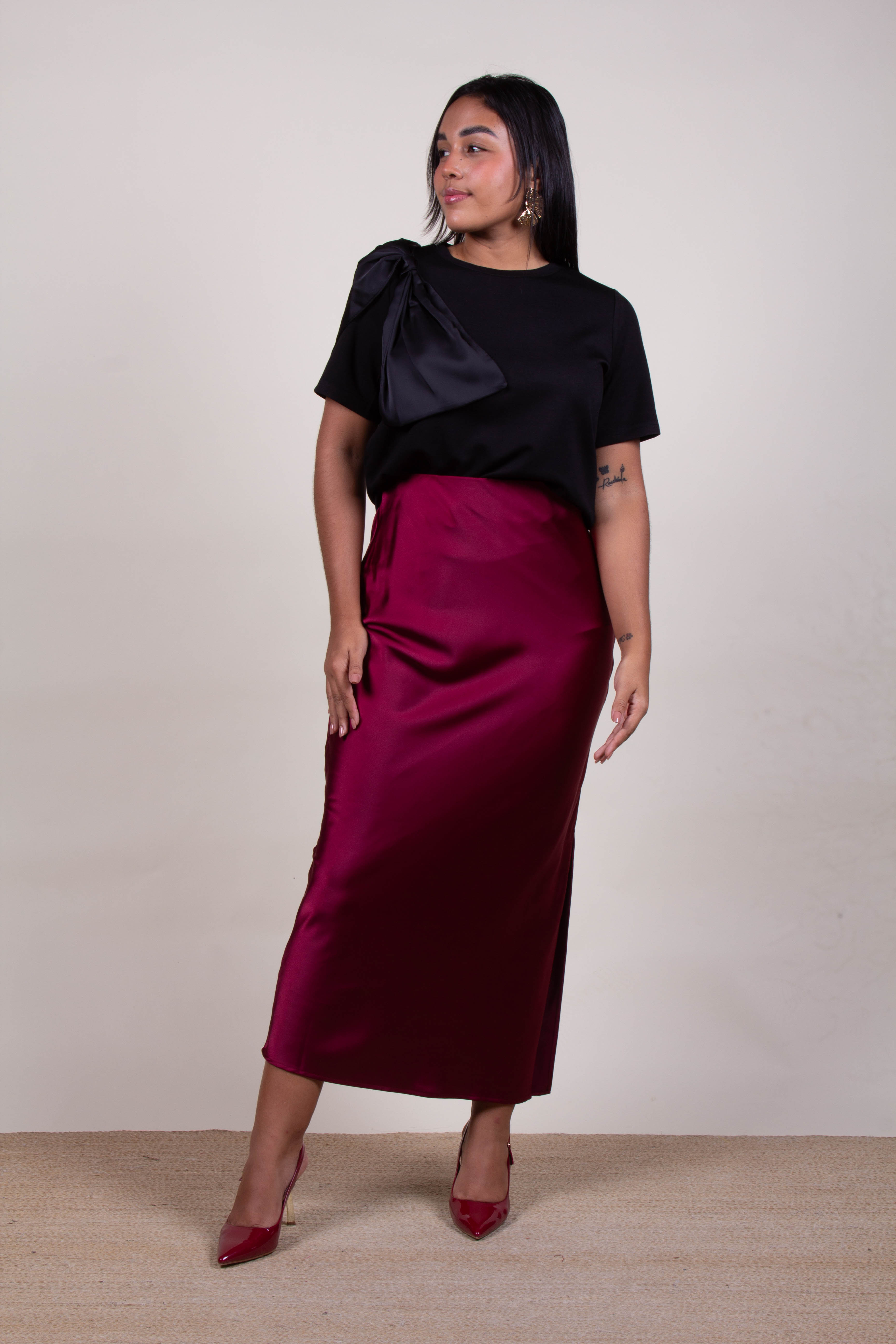 Blusa con lazo en hombro