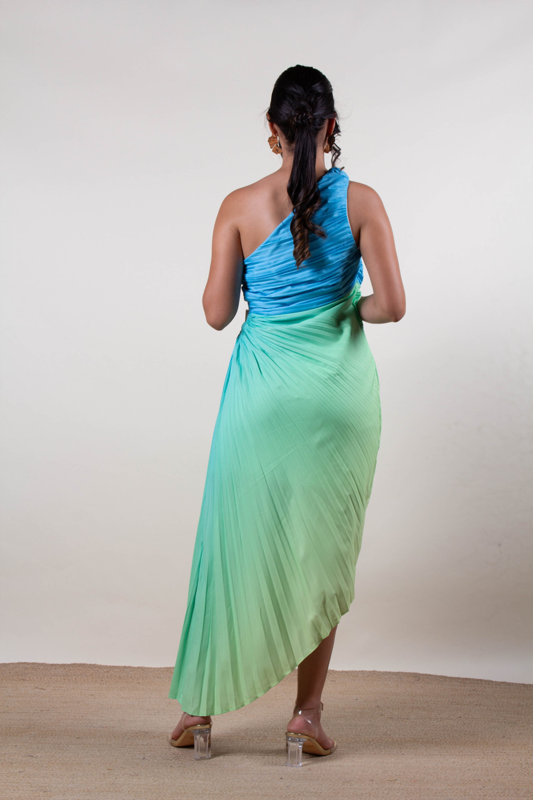 Vestido elegante satinado