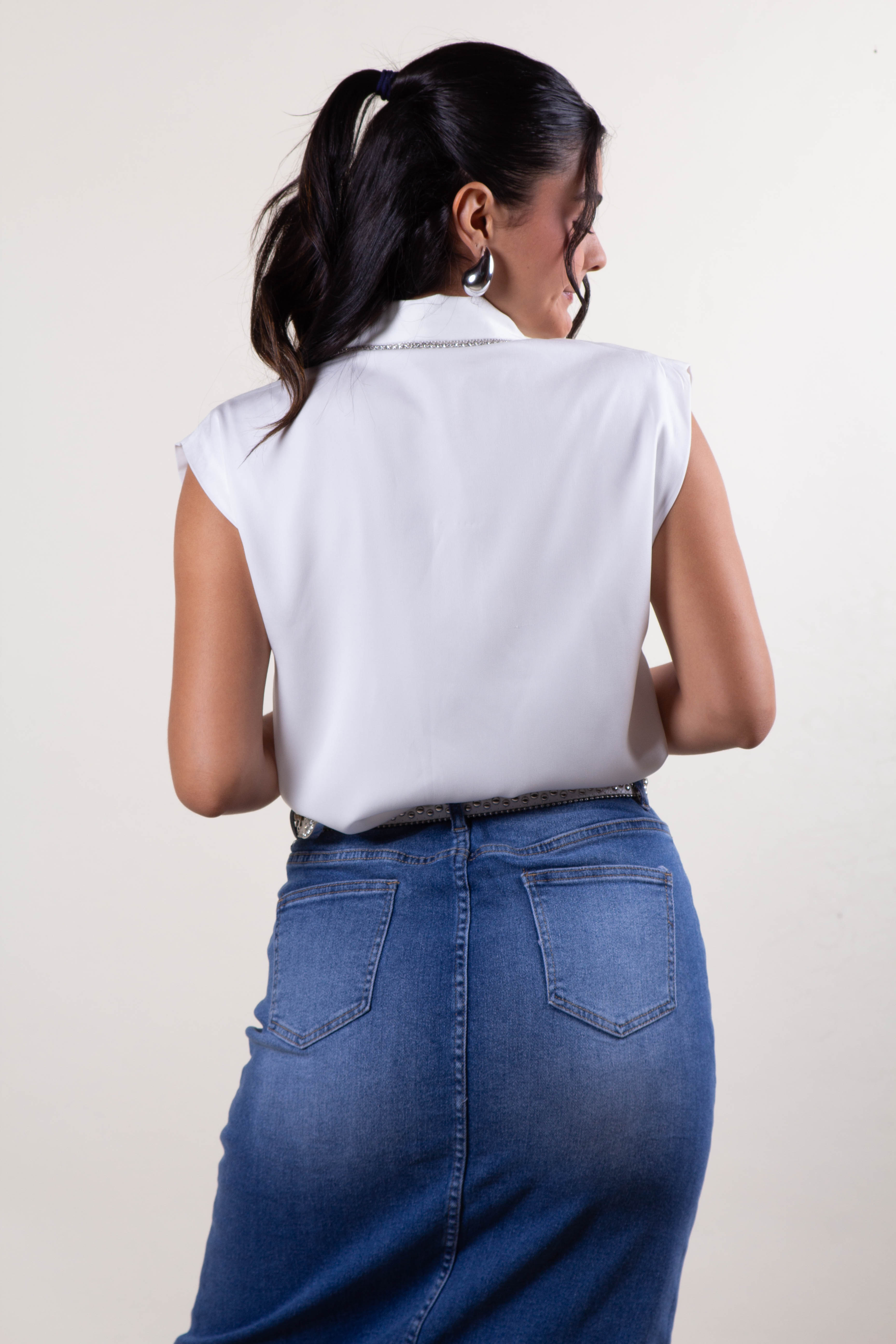 Blusa con pedrería