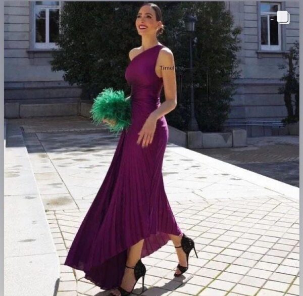 Vestido elegante satinado