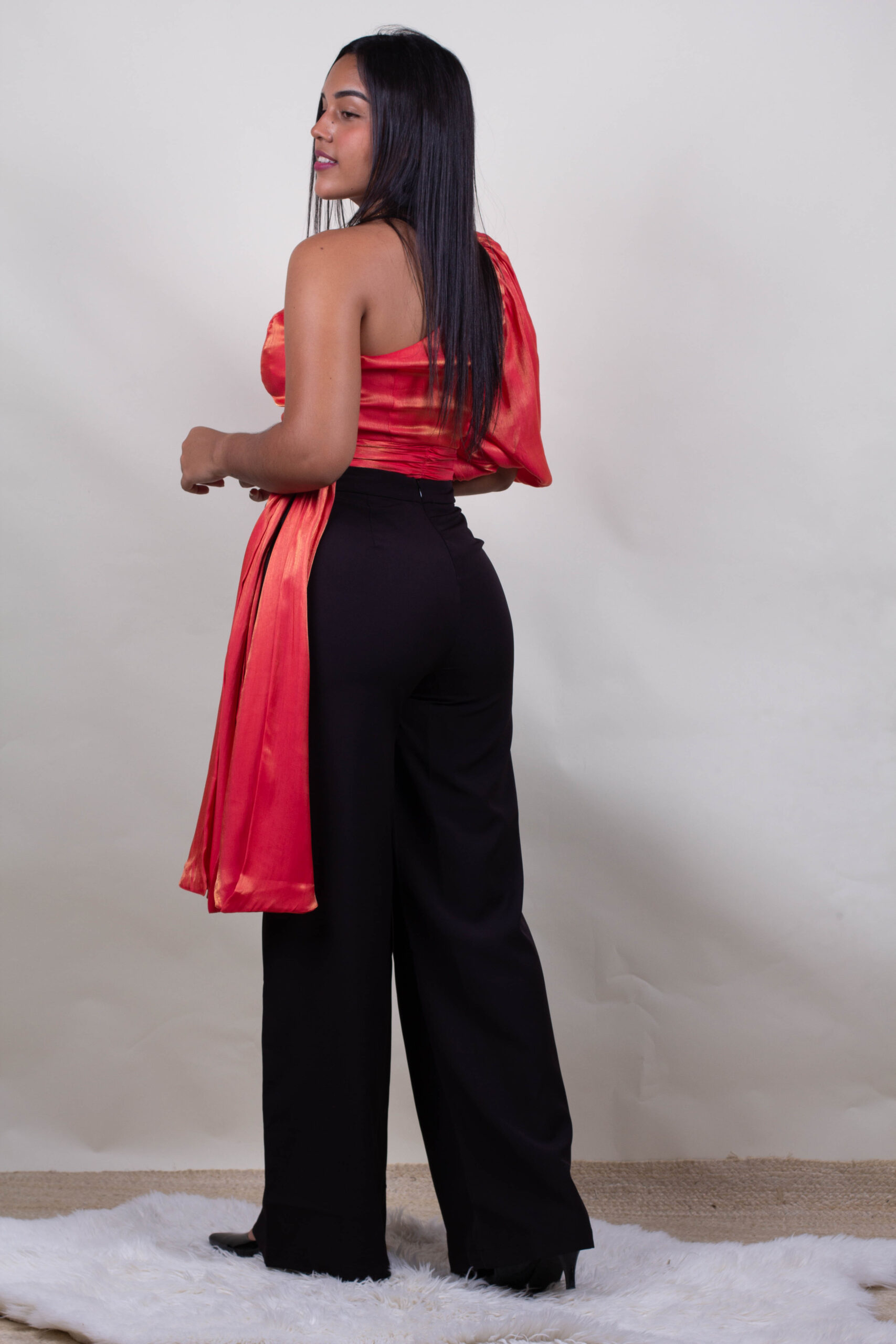 Blusa Naranja de una Manga