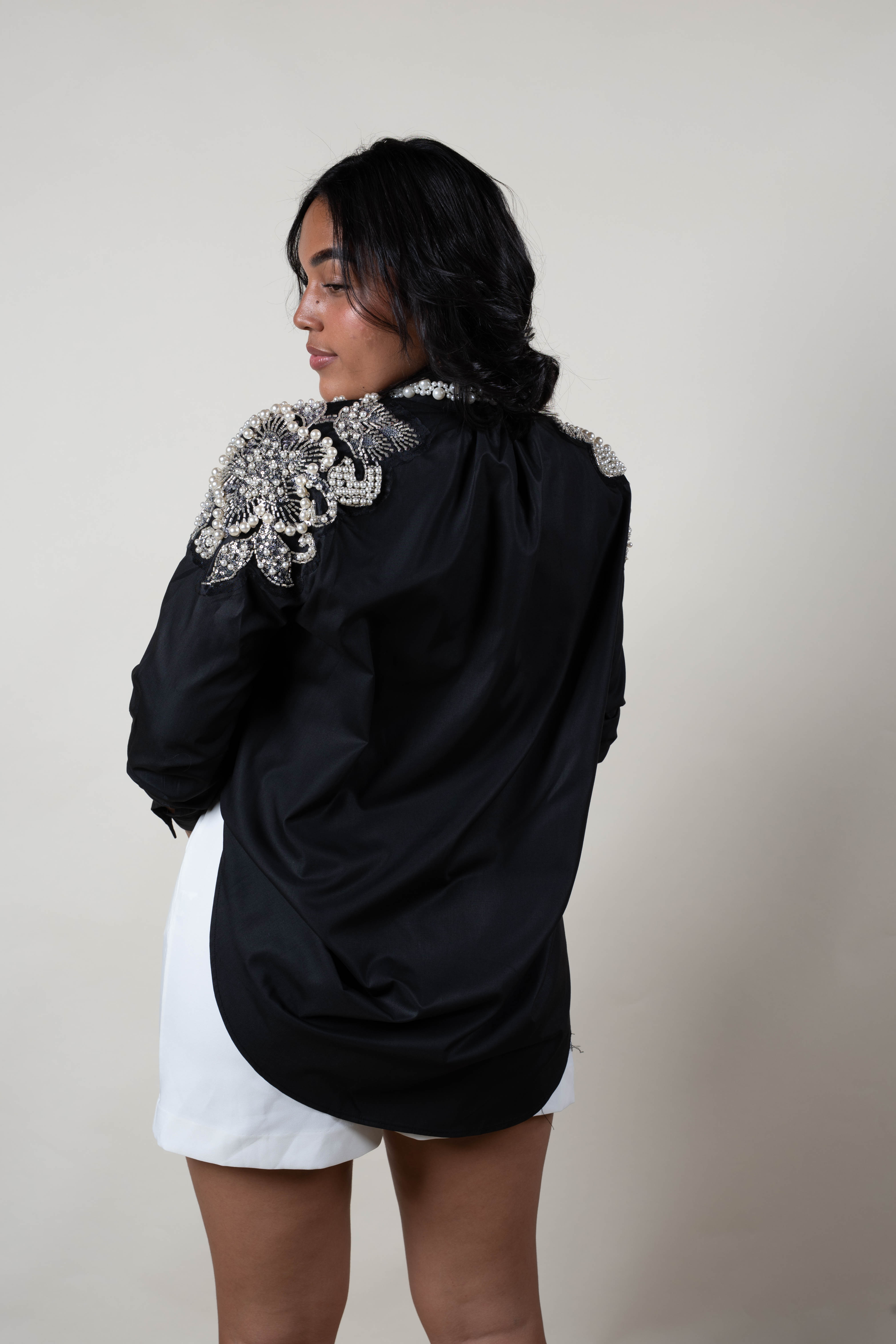 Camisa Negra con pedreria