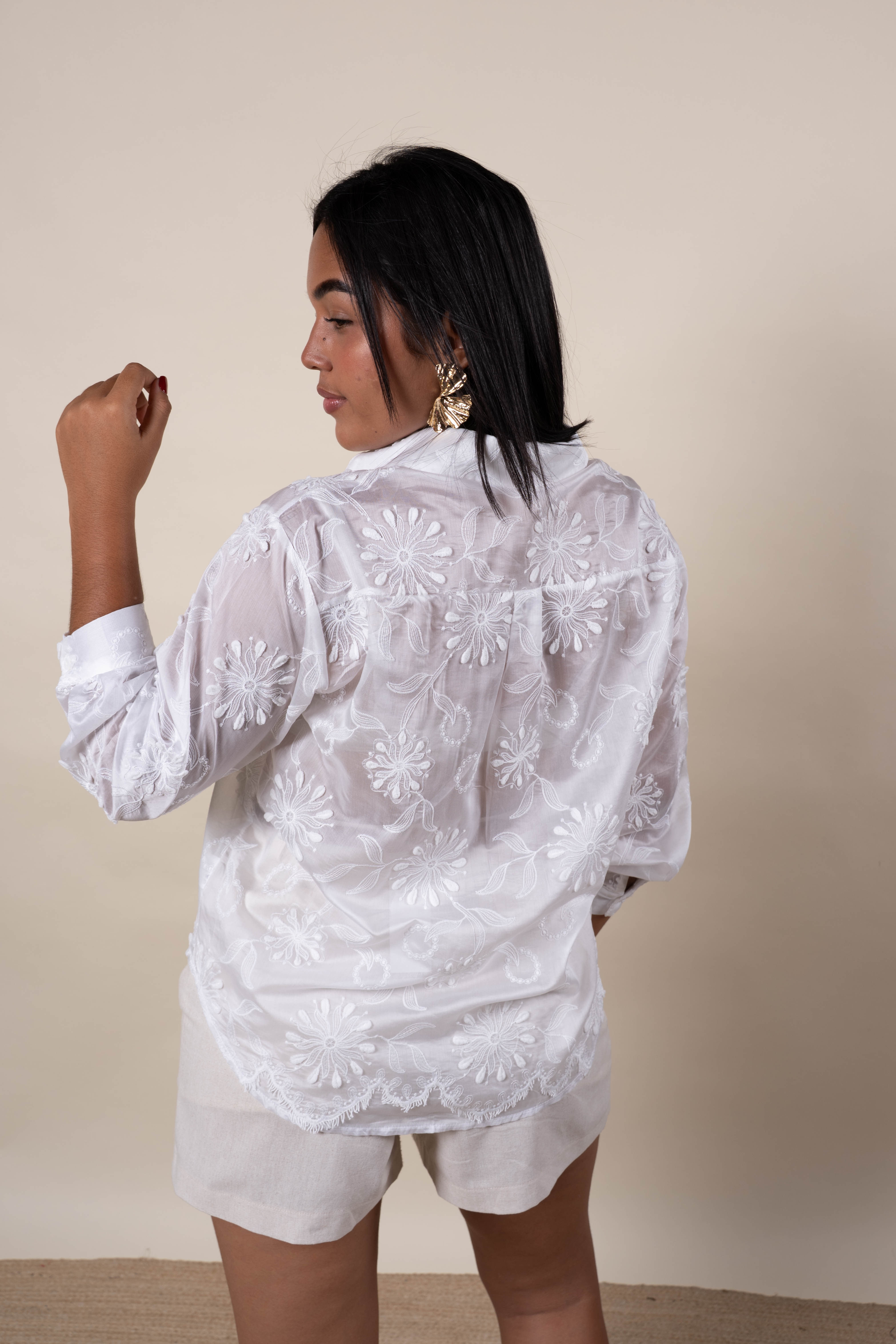 Blusa blanca bordada