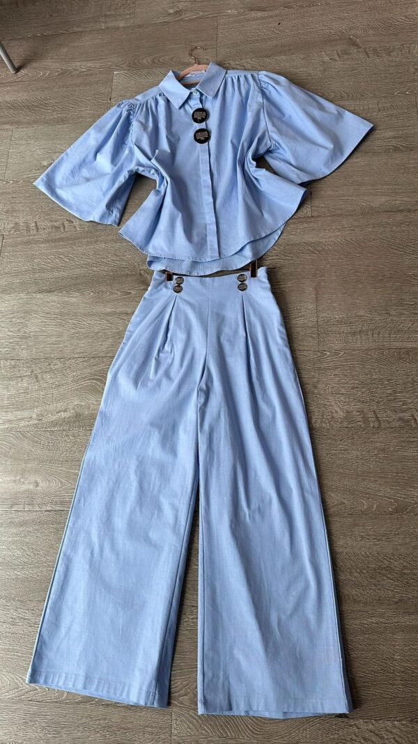 Conjunto pantalon y blusa