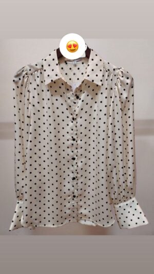 Blusa beige de puntos