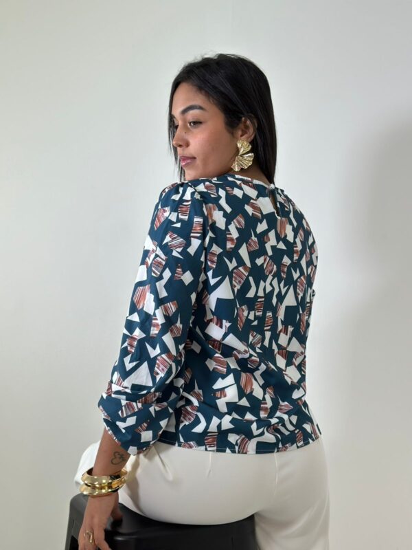 Blusa turquesa estampada